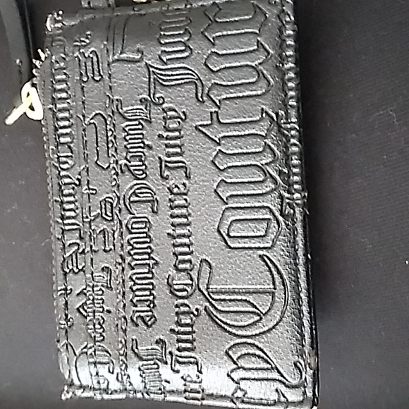 Juicy Couture Wallet Keychain - Picture 3 of 4